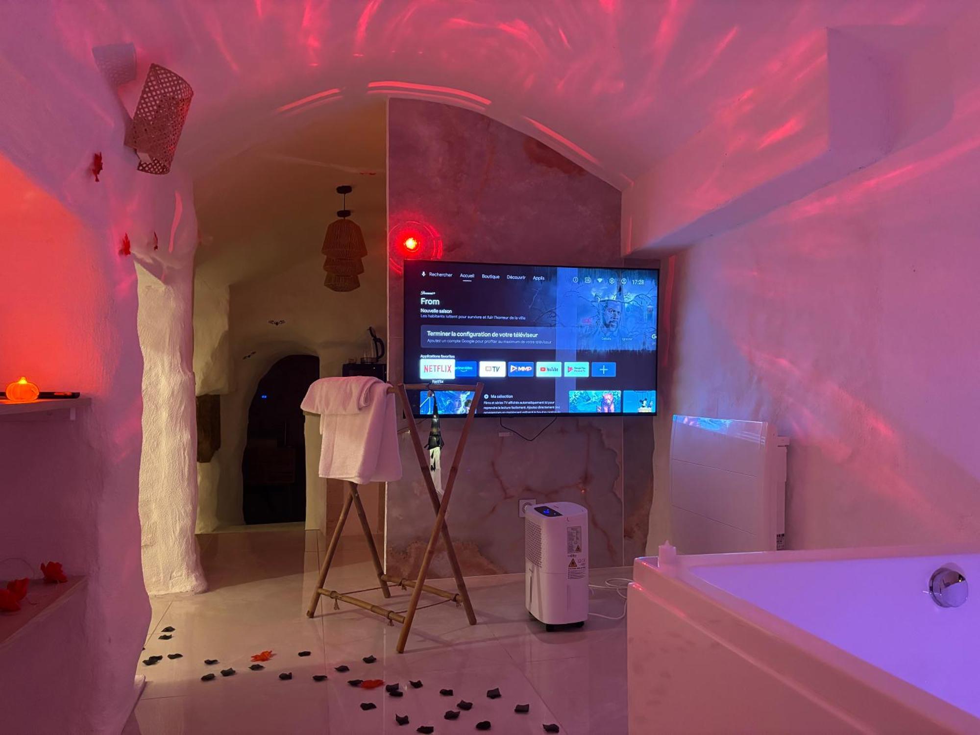 Le Temple D'Aphrodite, Appartement Avec Spa Vienne Kültér fotó